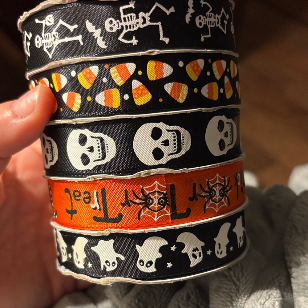 Bella Luxx Black and White Ribbon Roll